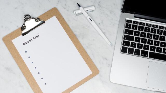 Guest list and apple computer